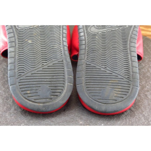 Nike Size 7 M Red Slide Synthetic Men Shoes AO2805 - Picture 7 of 8
